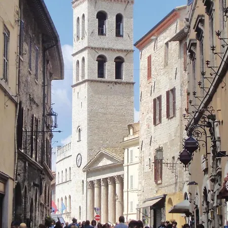 Six-bedroom Holiday In Castel Ritaldi Castel San Giovanni (Umbria)